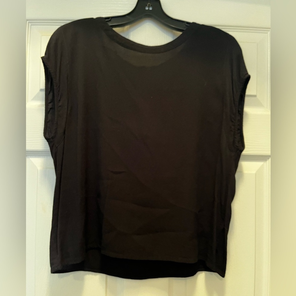 Violet & Claire Black Boxy Muscle Tee